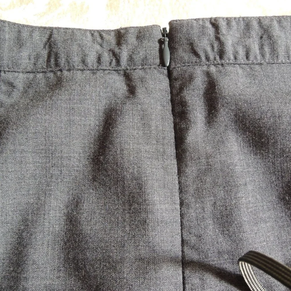 Express Gray Wool Stretch Skirt Lined Pleat Hem 6